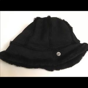 UGG shearling bucket hat